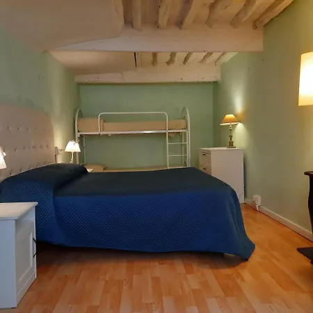 Διαμέρισμα Studio In Centre *